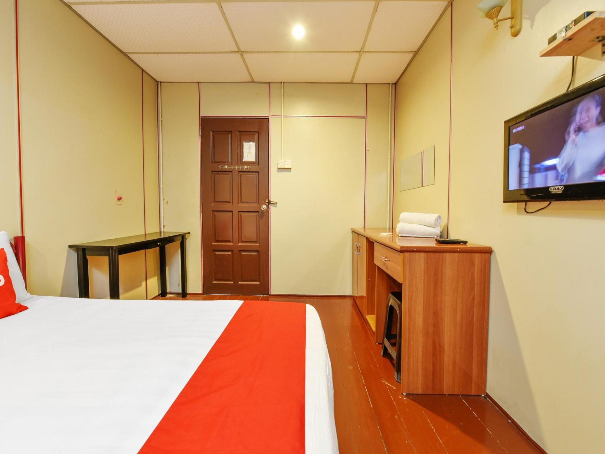 Oyo 90627 Pulau Ketam Inn Кланг Экстерьер фото