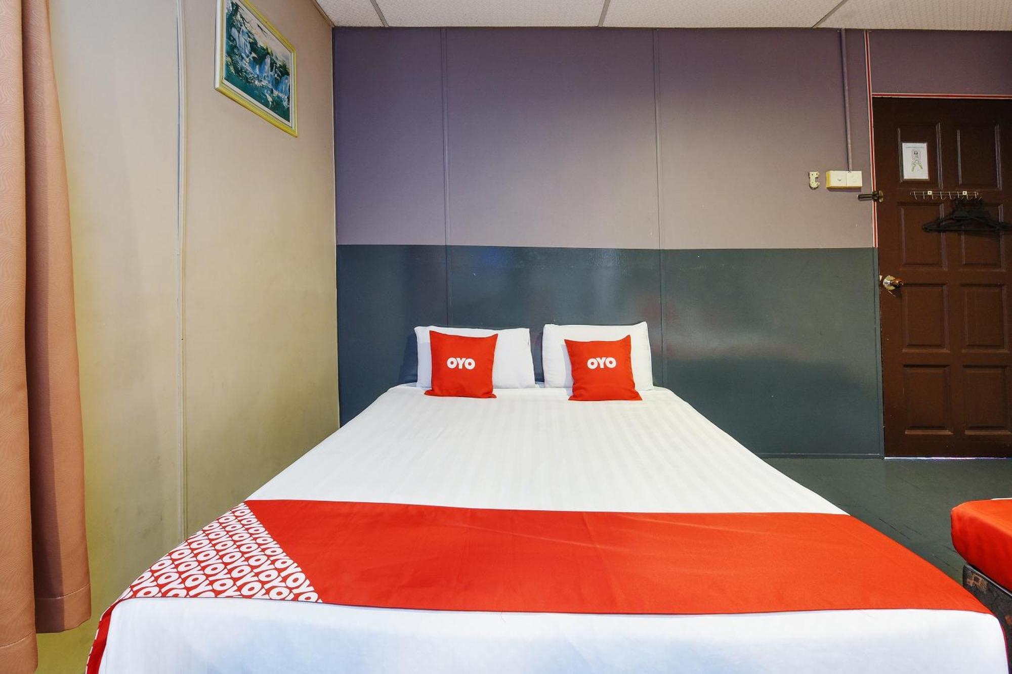 Oyo 90627 Pulau Ketam Inn Кланг Экстерьер фото